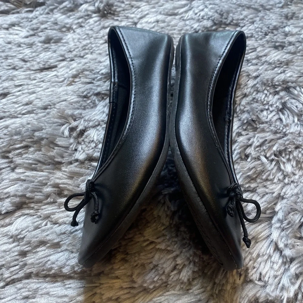 Zoe & Zac Black Ballerina Slip On Flats Girl’s Size 3 Excellent Condition